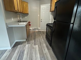 5 Arch St #2R, Greenfield, MA 01301