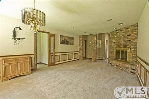 2nd image of 700 Cross Bend Ct