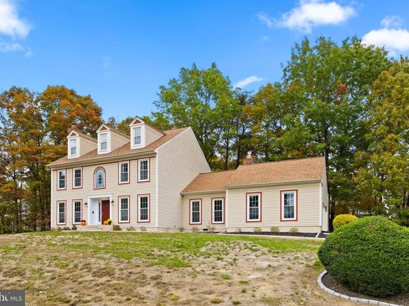 5021 Brookshire Ct E, Fredericksburg, VA 22408