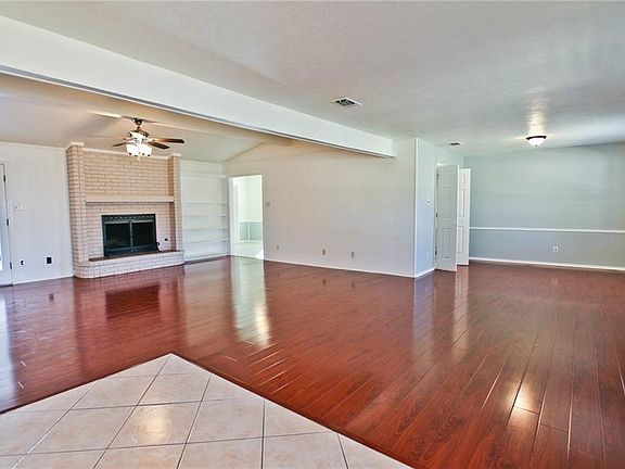 5th image of 2804 Biscayne Dr