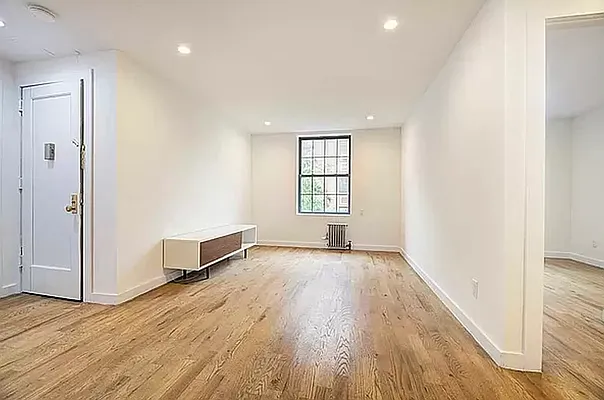 Rented by REAL New York | media 7