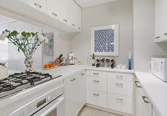 4th image of 245 E 54th St APT 10J