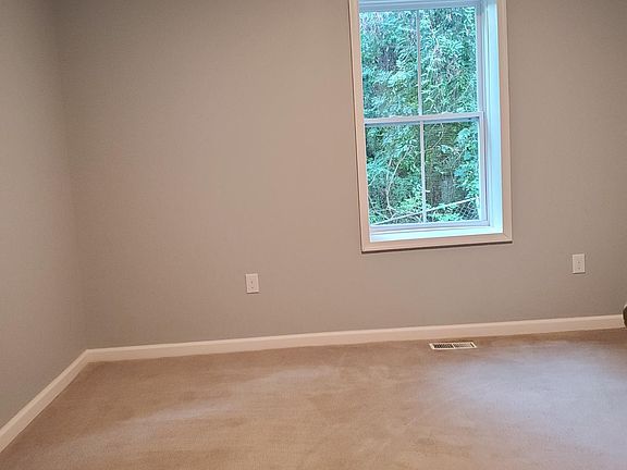 4th image of 534 S Dunlop St #2