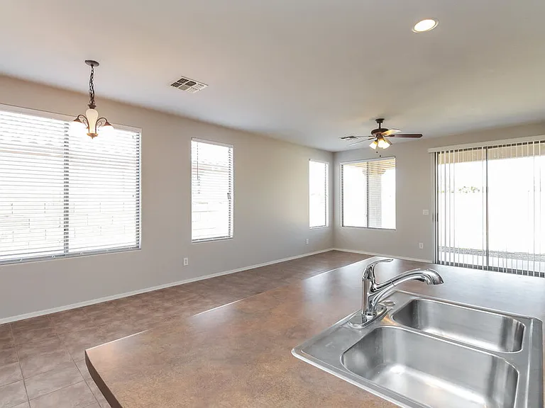 10110 W Payson Rd — Photo 5