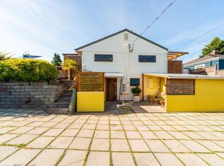 3848 37th Ave SW #C, Seattle, WA 98126