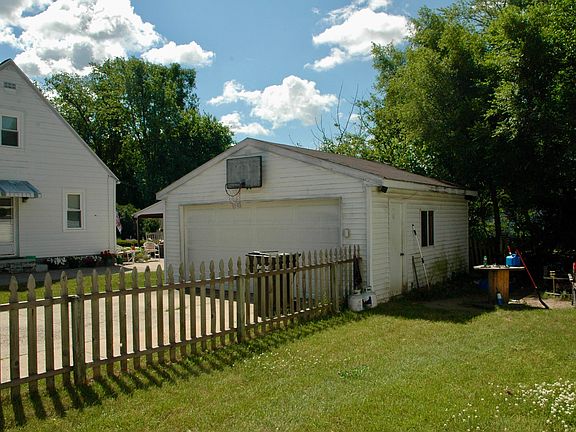 4th image of 4102 Buchanan Ave SW