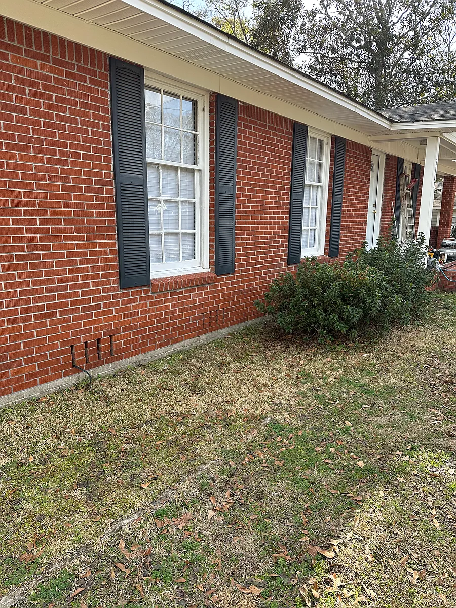 Building Photo - 2109 Highland Ct