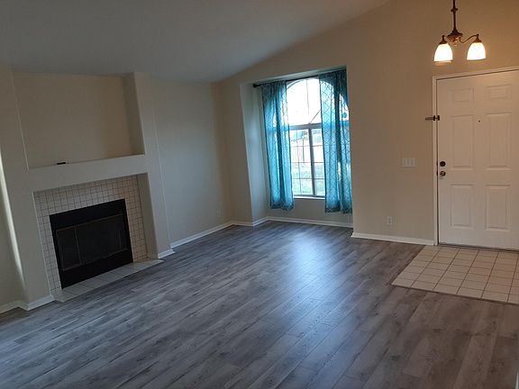 3rd image of 23749 Canyon Oak Dr