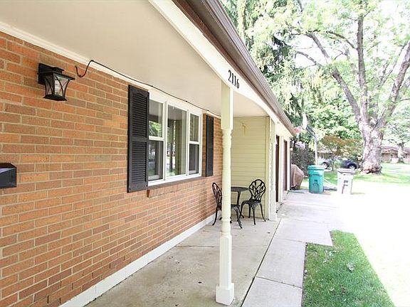 2nd image of 2116 Carol Pkwy