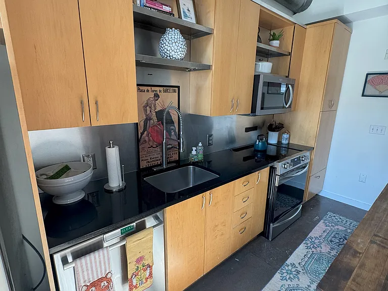 1661 La France St NE #407 — Photo 31