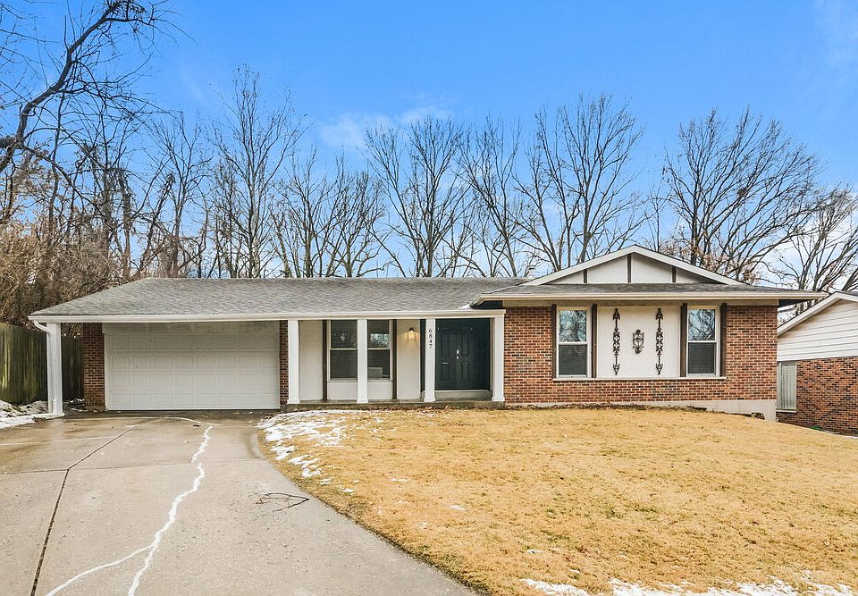 1st image of 6847 Champaigne Dr
