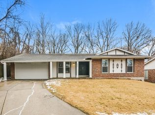 6847 Champaigne Dr, Florissant, MO 63033