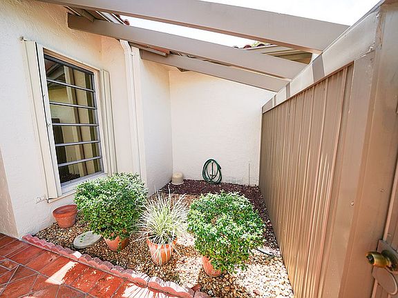Trellis garden area