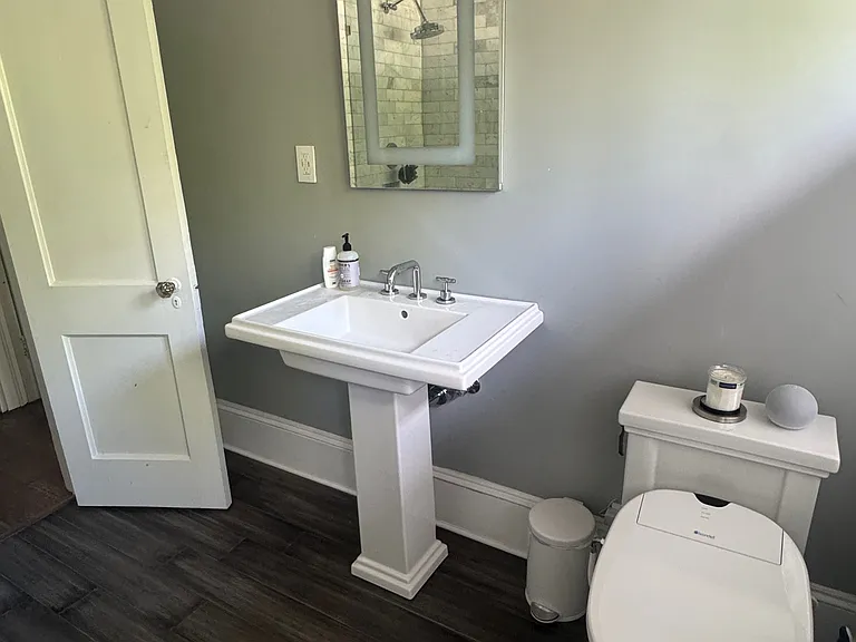 922 N Highland Ave NE #A — Photo 28