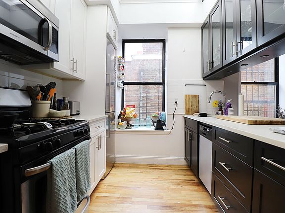 5th image of 241 W 113th St APT 3C