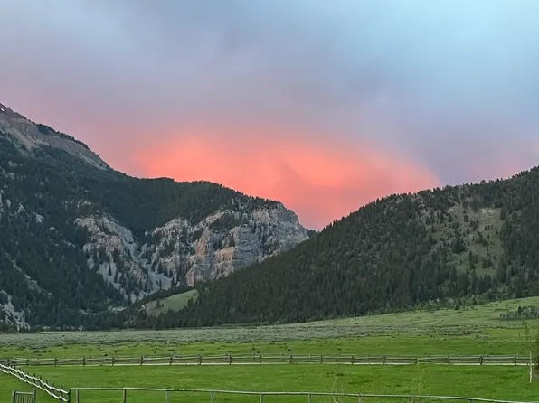 5575 E Spoiled Horse Rd, Jackson, WY 83001