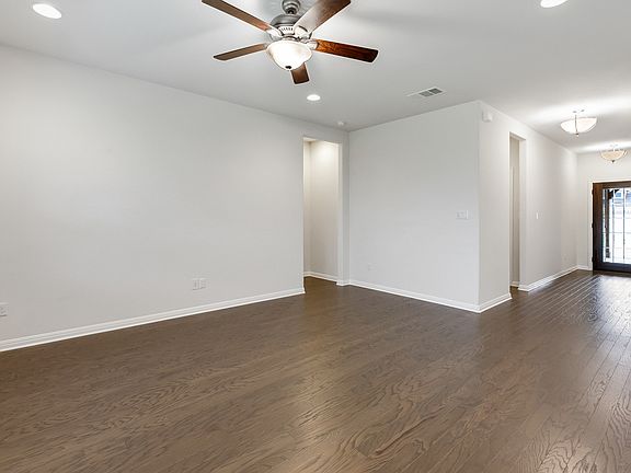 Mockingbird Park - Cambridge Interior Image 3