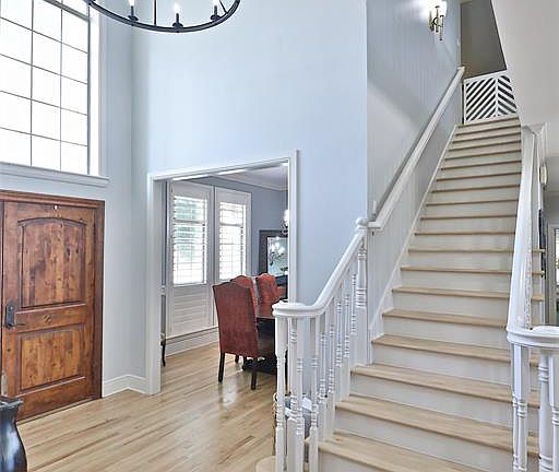 5th image of 2442 Whispering Oaks Ct