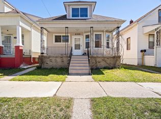 2332 Burger St, Hamtramck, MI 48212