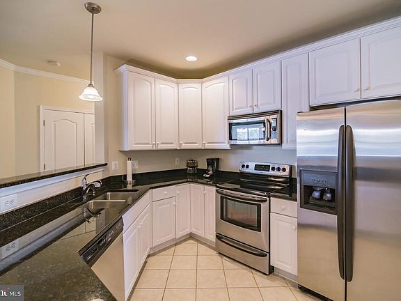 5th image of 513 Oyster Bay Pl #202