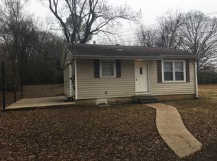 1421 Hollywood Dr, Jackson, TN 38301