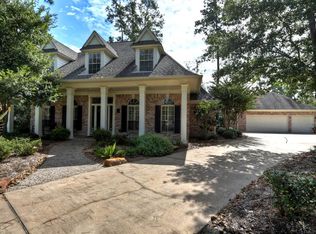 2 Grey Finch Ct, Spring, TX 77381