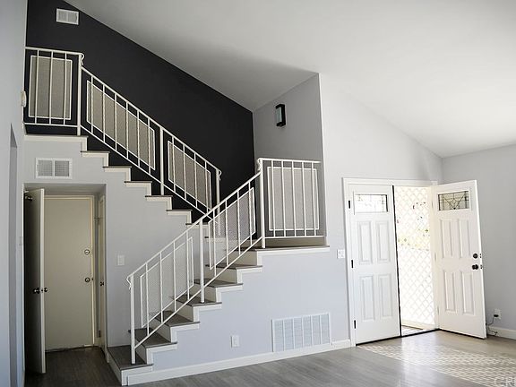 4th image of 10541 De Haven Ave