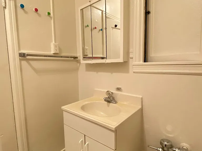 930 Sutter Street — Photo 15