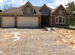 4700 Grove St, Shawnee, KS 66226