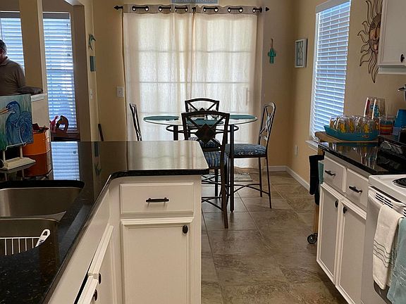 5th image of 21328 Dolphin Ave