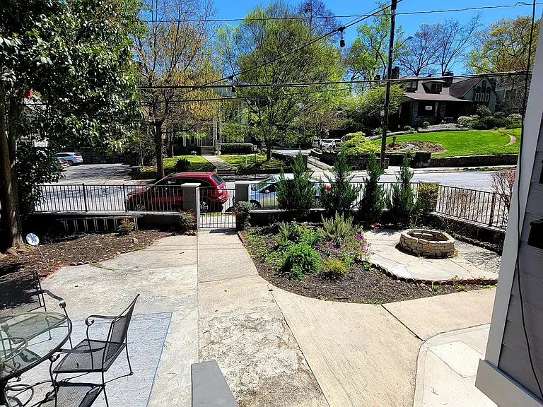 936 Piedmont Ave NE #1 — Photo 2