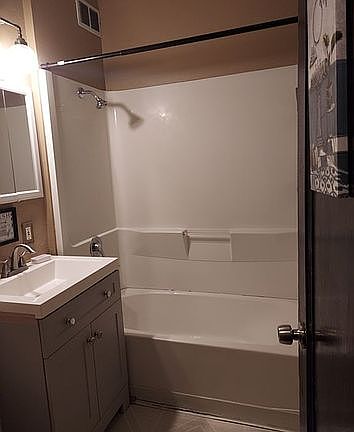 4th image of 4748 E 90th St #2