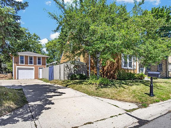4th image of 3040 Meachem ROAD