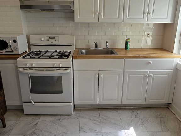 3rd image of 511 Seagull Ave