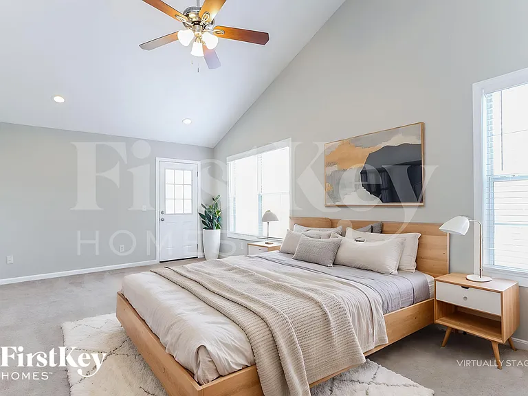 9215 Fleetwood Trl — Photo 11