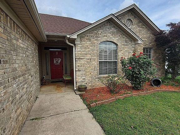 2nd image of 3116 Greenfield Dr
