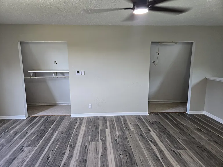 5015 Highland Dr — Photo 40