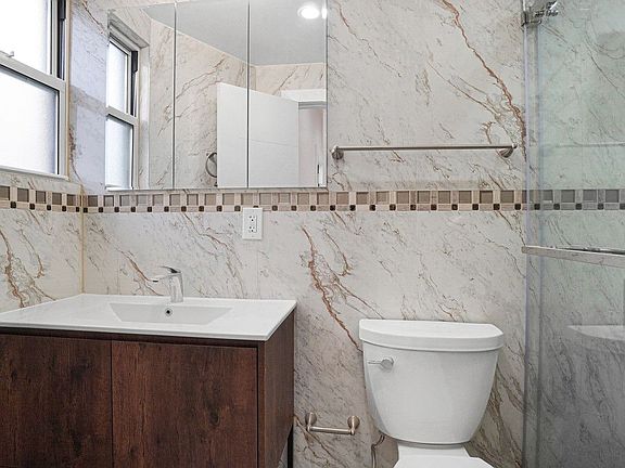 2nd image of 15829 75th Ave #1