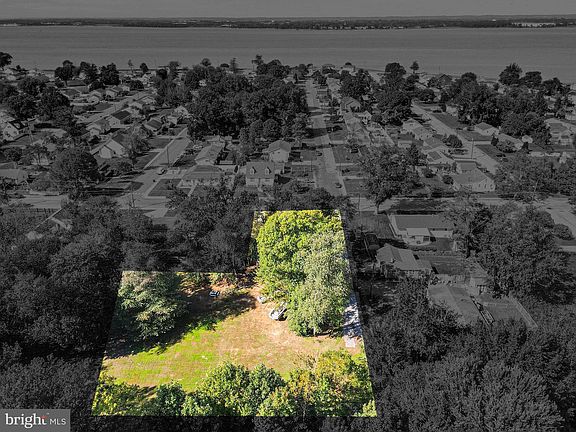 4th image of Oberlin Rd