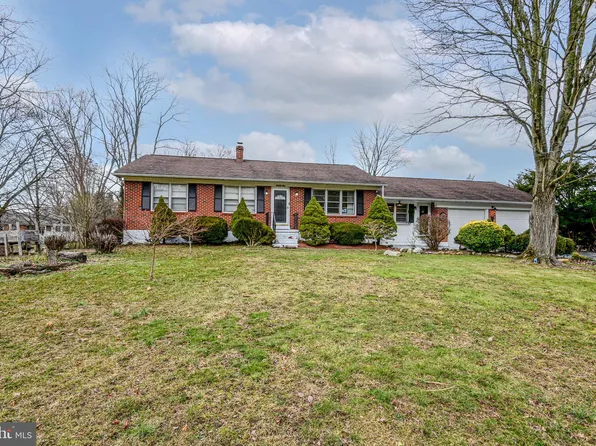 29 Lyric Dr, Newark, DE 19702