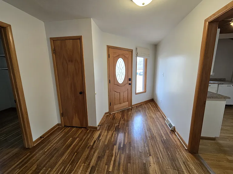 4409 Hickory St — Photo 4