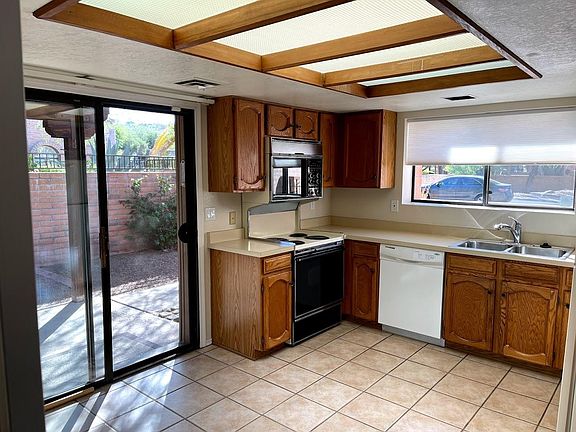 2nd image of 4691 N Avenida Ronca