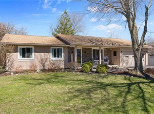 58 Hidden Spring Cir, Rochester, NY 14616