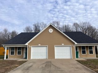 100 Boone Trce, Radcliff, KY 40160