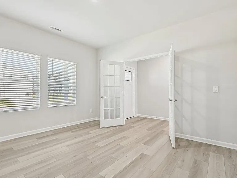 328 Karlov Rd — Photo 17