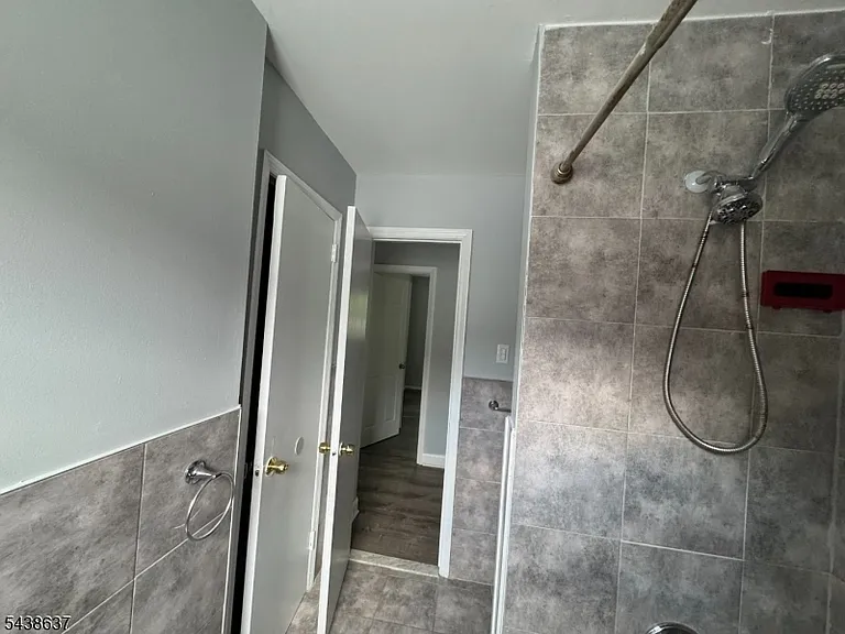 10 Evelyn Ct — Photo 13