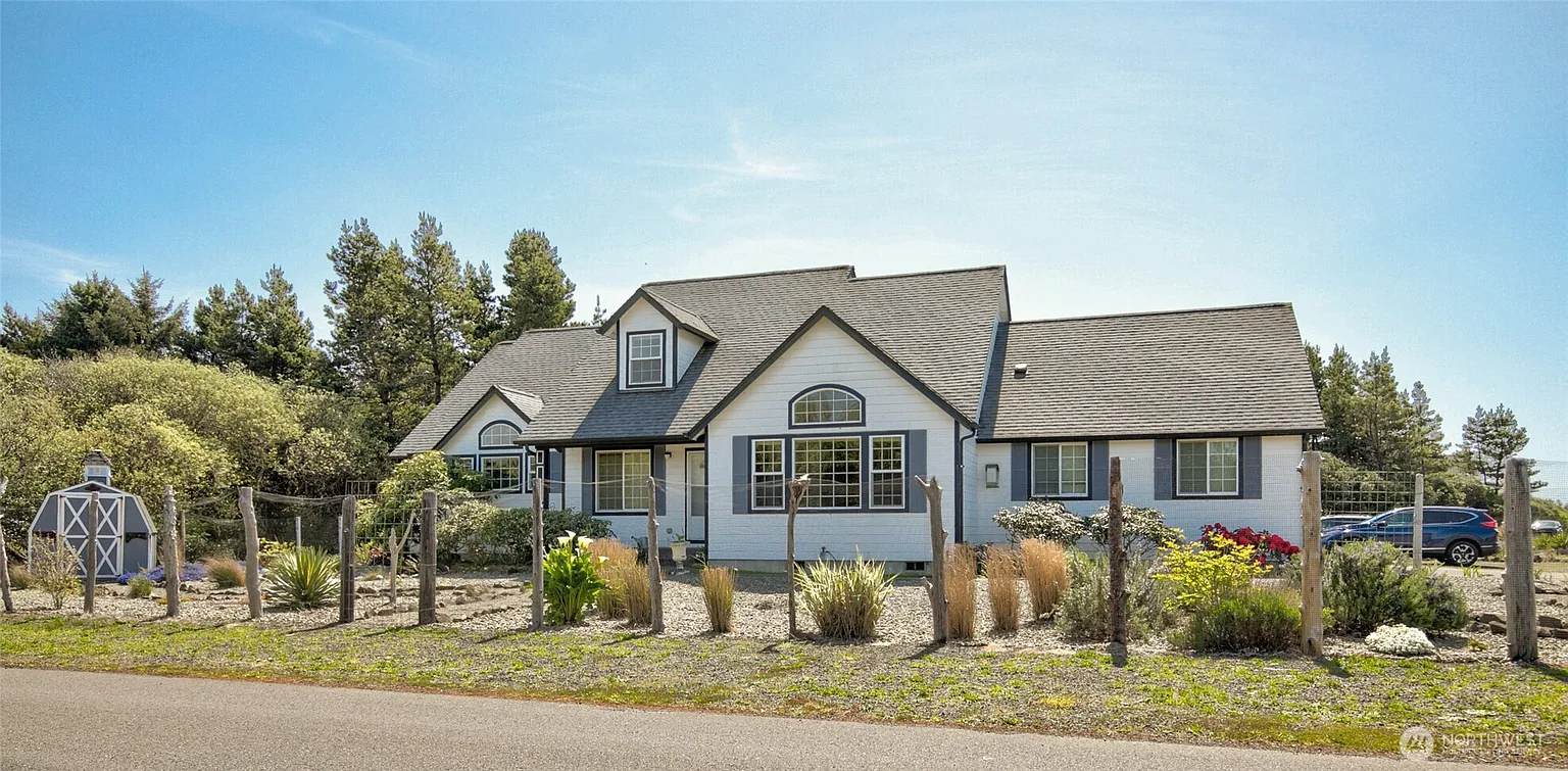 600 Ocean Shores Boulevard SW photo 1