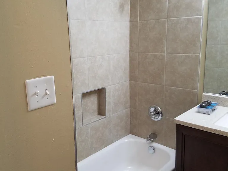 1144 Centre Pkwy — Photo 5