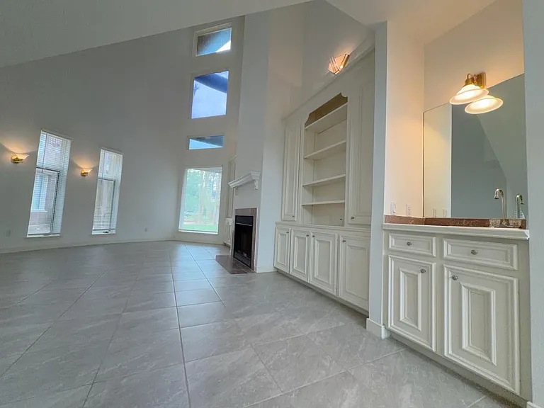 11852 Taylorcrest Rd #8 — Photo 9