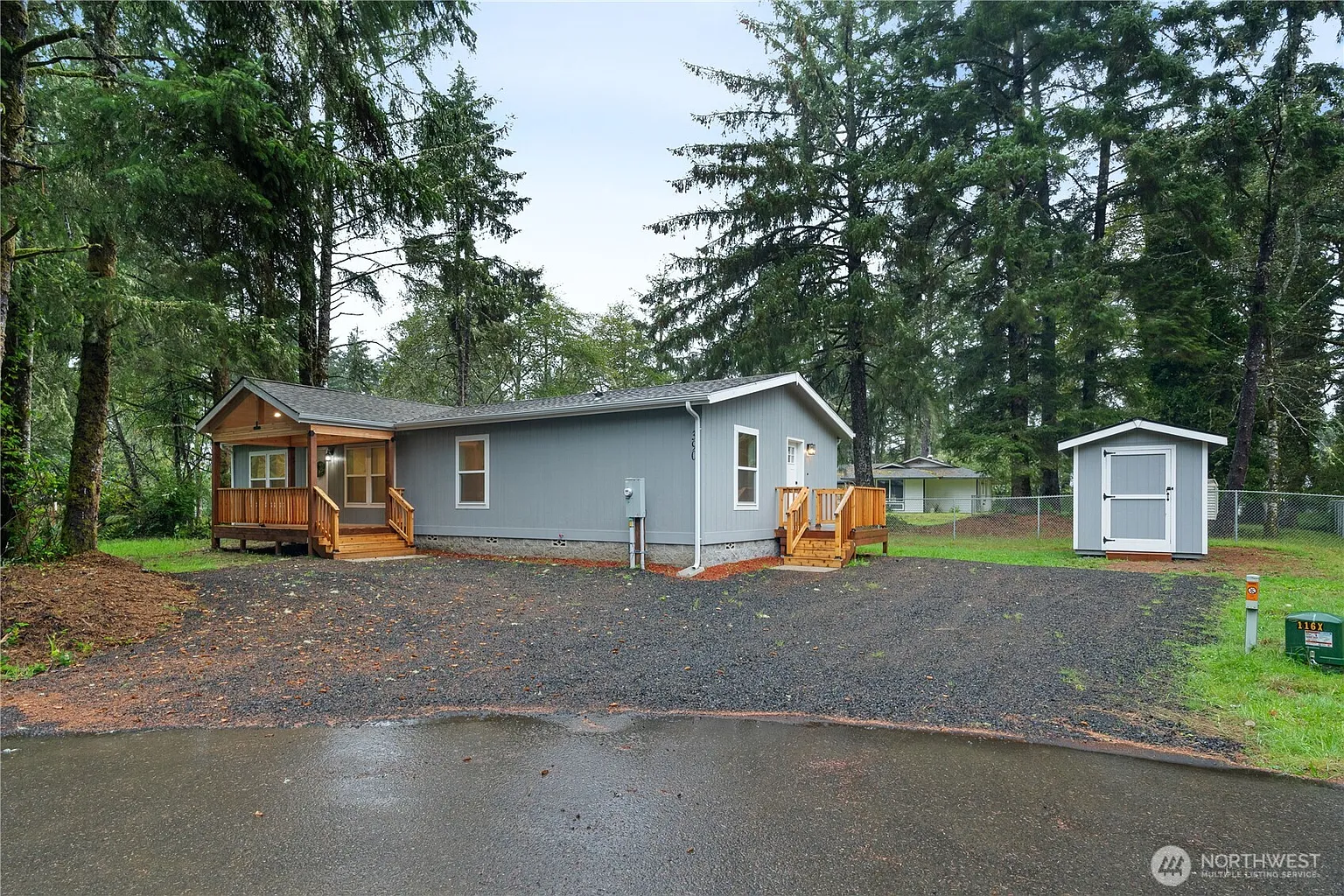 390 Mira Court SE photo 1